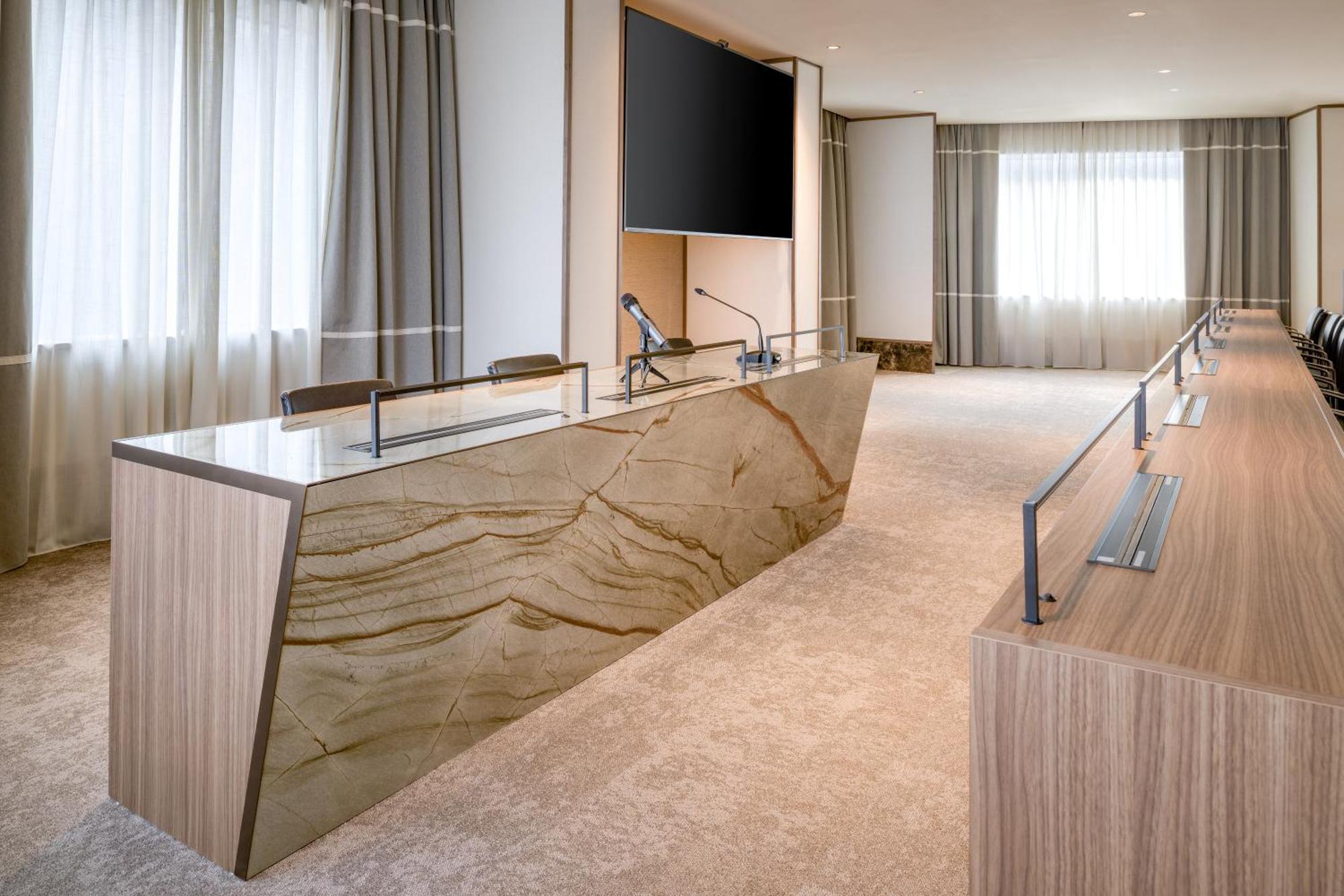 Hotel Ac 4*